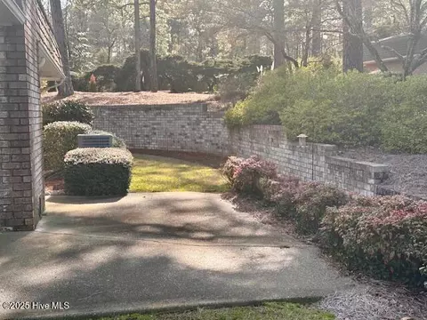 104 Wimbledon Dr, Pinehurst, NC 28374 photo 3