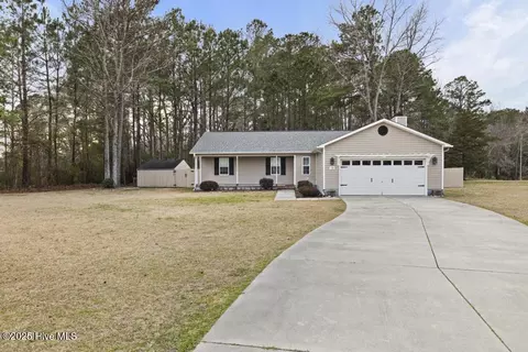 119 Howell Dr, Jacksonville, NC 28540