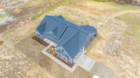 405 Graham Rd, Cameron, NC 28326