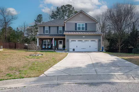 125 Katrina St, Sneads Ferry, NC 28460