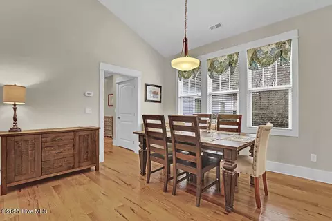 802 Sarah Ln, Hampstead, NC 28443 photo 8