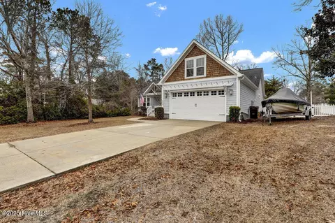 802 Sarah Ln, Hampstead, NC 28443 photo 31