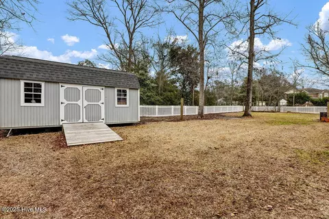 802 Sarah Ln, Hampstead, NC 28443 photo 28