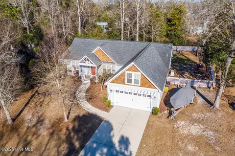802 Sarah Ln, Hampstead, NC 28443 photo 34
