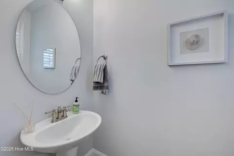 Bath - 13 Artisan Dr, Hampstead, NC 28443 photo 1 of 5
