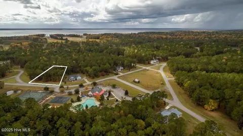 184 Wild Swan Ln, Minnesott Beach, NC 28510