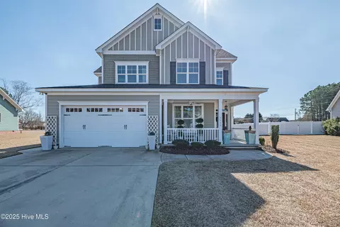 3720 Colony Woods Dr, Greenville, NC 27834