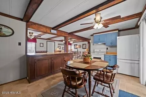 Dining - 194 Bay Shore Dr, Chocowinity, NC 27817 photo 3 of 4