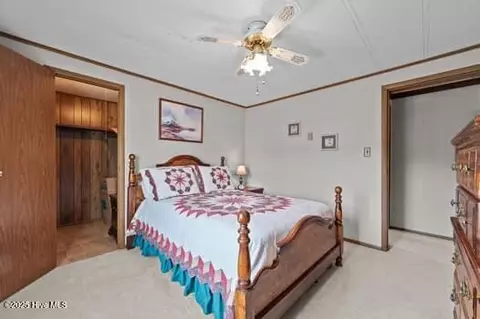 Bedroom - 194 Bay Shore Dr, Chocowinity, NC 27817 photo 6 of 6