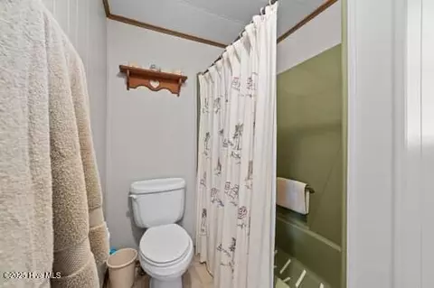 Bath - 194 Bay Shore Dr, Chocowinity, NC 27817 photo 1 of 2