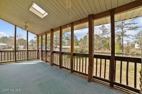 Exterior - 194 Bay Shore Dr, Chocowinity, NC 27817 photo 3 of 6