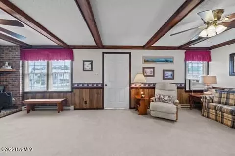 Living - 194 Bay Shore Dr, Chocowinity, NC 27817 photo 1 of 3