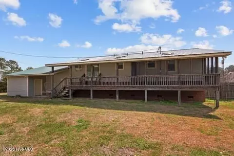 Exterior - 194 Bay Shore Dr, Chocowinity, NC 27817 photo 2 of 6