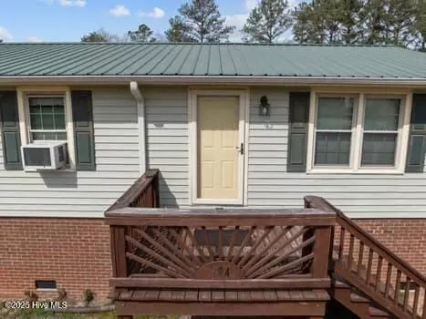 Exterior - 194 Bay Shore Dr, Chocowinity, NC 27817 photo 1 of 6