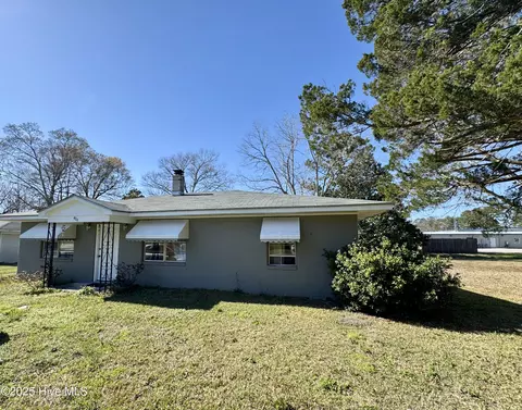 404 Pine St, New Bern, NC 28560