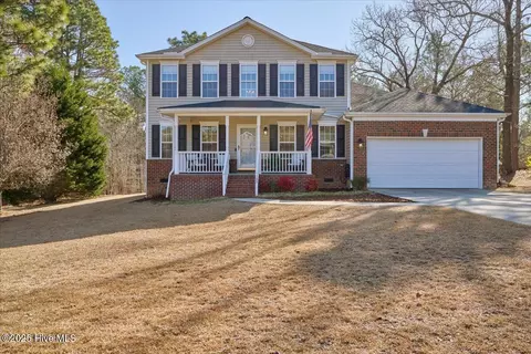 105 Dublin Ct, Carthage, NC 28327