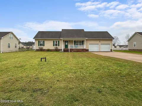 196 Riverwood Dr, Hertford, NC 27944