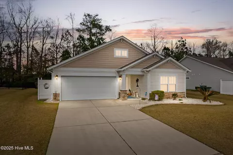 2085 Castlebridge Ct NW, Calabash, NC 28467