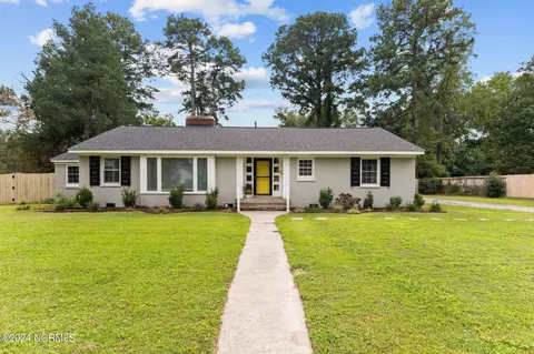 1807 Tryon Rd, New Bern, NC 28560