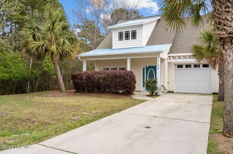 106 Painted Bunting Ct, Hampstead, NC 28443