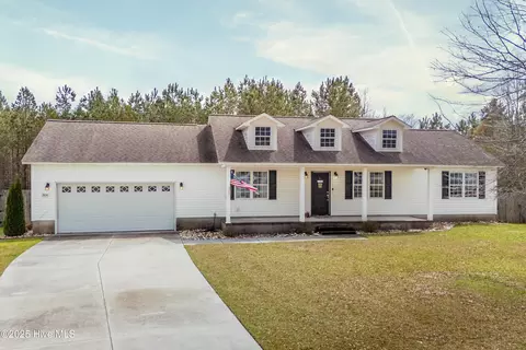 306 De Anza Ct, Maysville, NC 28555