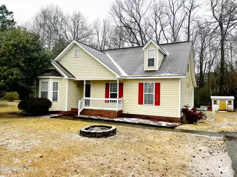 201 Arbor Dr, Greenville, NC 27858