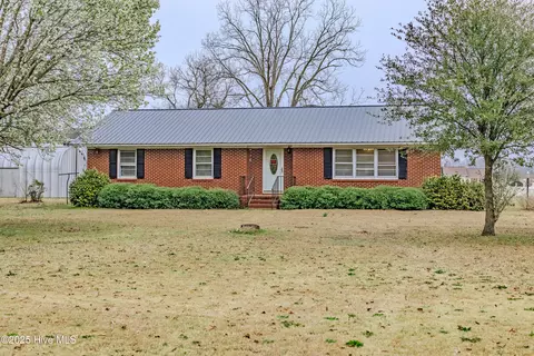 348 Nc 24 50 Hwy, Kenansville, NC 28349