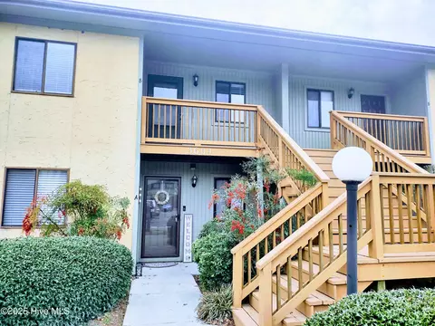 3604 Saint Johns Ct UNIT B, Wilmington, NC 28403