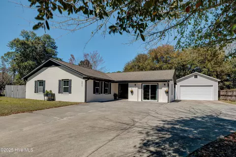 4617 Norwich Rd, Wilmington, NC 28405