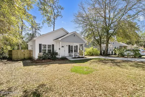 2118 Brandon Rd, Wilmington, NC 28405