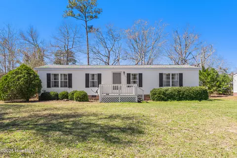 1553 White Oak Dr SW, Ocean Isle Beach, NC 28469