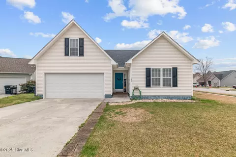 100 Dorsett Ct, Jacksonville, NC 28546
