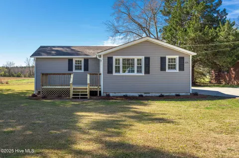 171 Koonce Fork Rd, Richlands, NC 28574