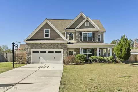 108 Center Dr, Hampstead, NC 28443
