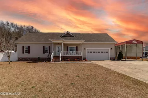 102 Paul Michael Cir, Pikeville, NC 27863