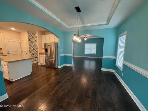 Dining - 427 Wolfe Ln, Hubert, NC 28539 photo 1 of 2