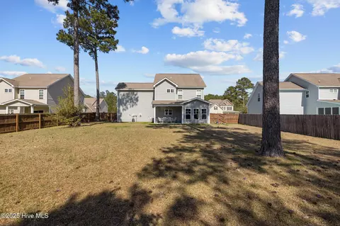Exterior - 427 Wolfe Ln, Hubert, NC 28539 photo 9 of 11
