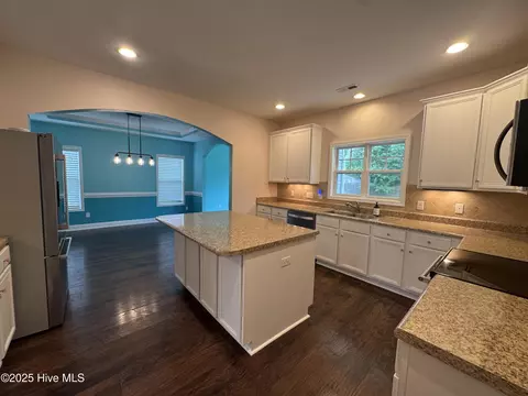 Kitchen - 427 Wolfe Ln, Hubert, NC 28539 photo 1 of 4