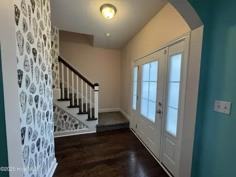 Entry Way - 427 Wolfe Ln, Hubert, NC 28539 photo 1 of 2