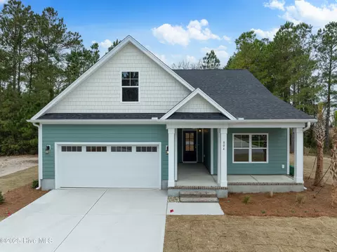 804 Sweetgrass St, Holly Ridge, NC 28445