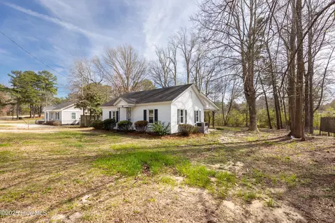 Exterior - 5889 Deans St, Bailey, NC 27807 photo 1 of 9