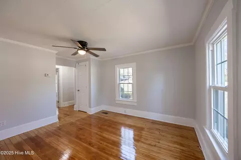 Living - 5889 Deans St, Bailey, NC 27807 photo 2 of 3