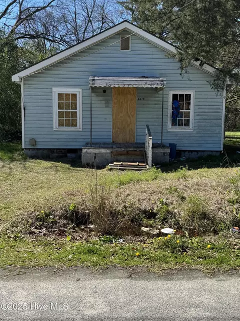 4318 Pitt St, Ayden, NC 28513