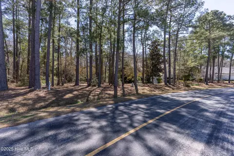 3549 Beaver Creek Dr SE, Southport, NC 28461