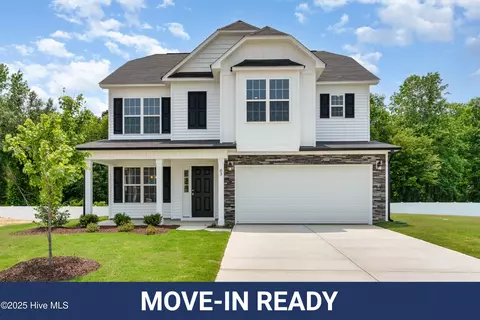 83 W Emily Gardens Dr, Selma, NC 27576