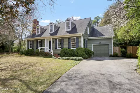 2010 Hawthorne Pl, Wilmington, NC 28403