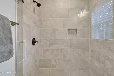 Bath - 107 Westminster Way, Hampstead, NC 28443 photo 6 of 6