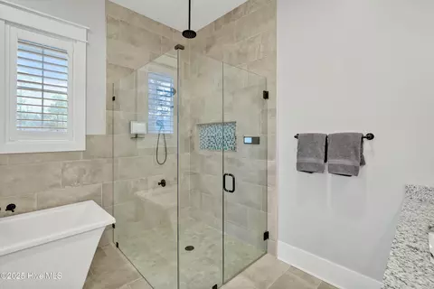 Bath - 107 Westminster Way, Hampstead, NC 28443 photo 3 of 6