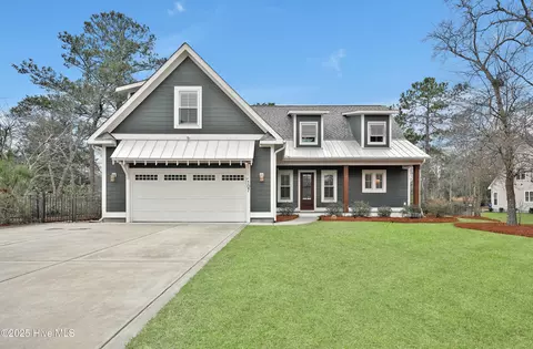 Exterior - 107 Westminster Way, Hampstead, NC 28443 photo 2 of 13
