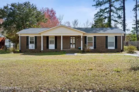 106 Rice Rd, Wilmington, NC 28409